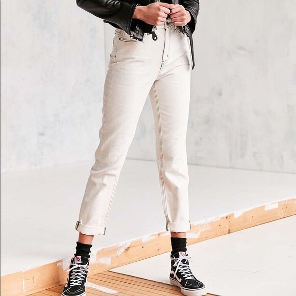 BDG Denim - NWOT BDG UO White Mom Jean High Rise